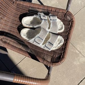 Birkenstock shearling Arizona sandals size 38 narrow